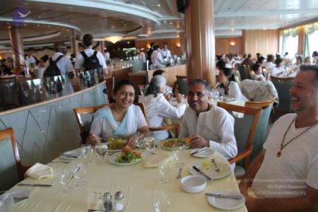 Nithyananda-Annalaya-2012-01-01-1bgW7hZ5eZ2eEqtENOulXZegJ2kOGNrv .jpg