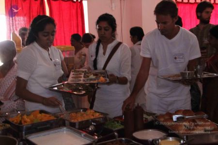 Nithyananda-Annalaya-2013-01-01-10pMa8 Uf9pRF1uu457aaHmsRgrBWrA9g.jpg