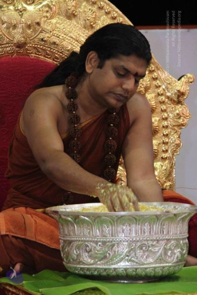 File:Nithyananda-Annalaya-2013-01-01-12SKKIVW7BQmR88wY0HkGZGZdCEj18OVl.jpg
