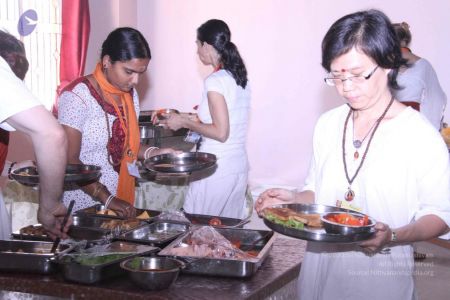 Nithyananda-Annalaya-2013-01-01-19QS7cfZekE81fnc9 hUg5L9N9UFM700x.jpg