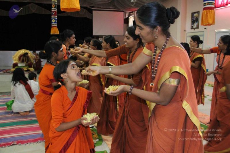 File:Nithyananda-Annalaya-2013-01-01-1Jfp4Aokq7qVatn5xdwQaATtzSZo9vwdJ.jpg