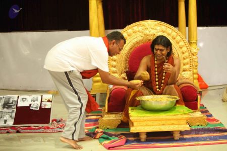 Nithyananda-Annalaya-2013-01-01-1TfWjExJTUZoXg-m3bhyl8 IQSVOMW1Ch.jpg