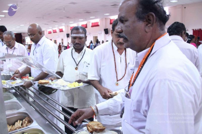 File:Nithyananda-Annalaya-2013-01-01-1YJ1kTEXeL5uC19KfSEP IdUlrkSMwQ80.jpg