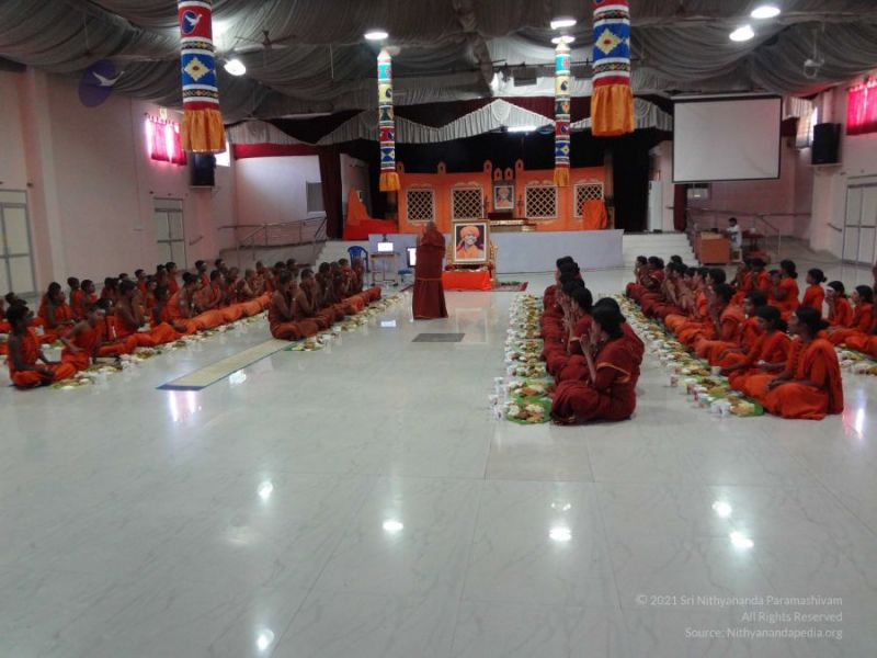 File:Nithyananda-Annalaya-2013-01-01-1YeEh20NezzCp-p8qSi LWXTWVBaAjUMk.jpg