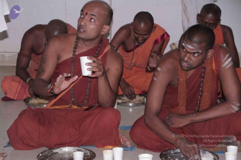 File:Nithyananda-Annalaya-2013-01-01-1 C-xZOWVfdMOJrwXe07rB02jVIRtUMAT.jpg