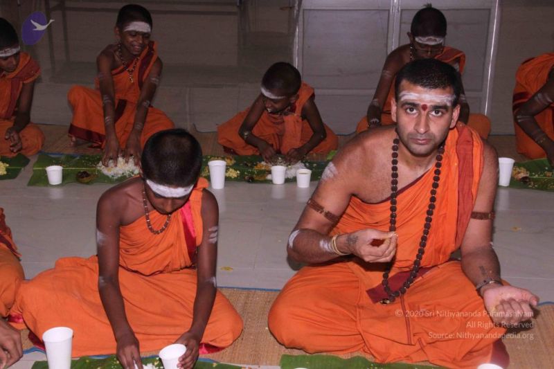 File:Nithyananda-Annalaya-2013-01-01-1bogmhbB158T-T1v5T86Y7oCx7vPobYqz.jpg