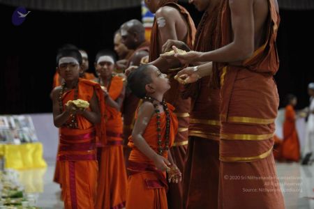 Nithyananda-Annalaya-2013-01-01-1bzE1 wWFyFMyBPNCWh7SDFoWTZQEz0W5.jpg