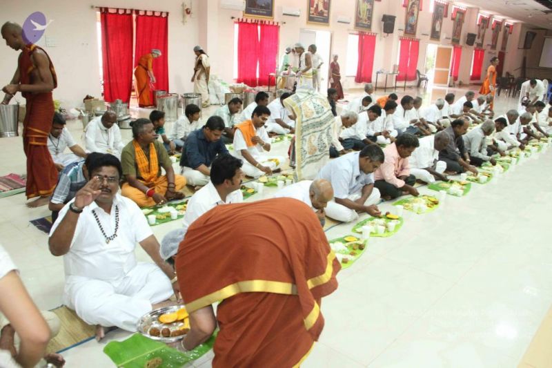 File:Nithyananda-Annalaya-2013-01-01-1cgegCcg54E3TVs7kFQxqdxcT4cMtI36u.jpg