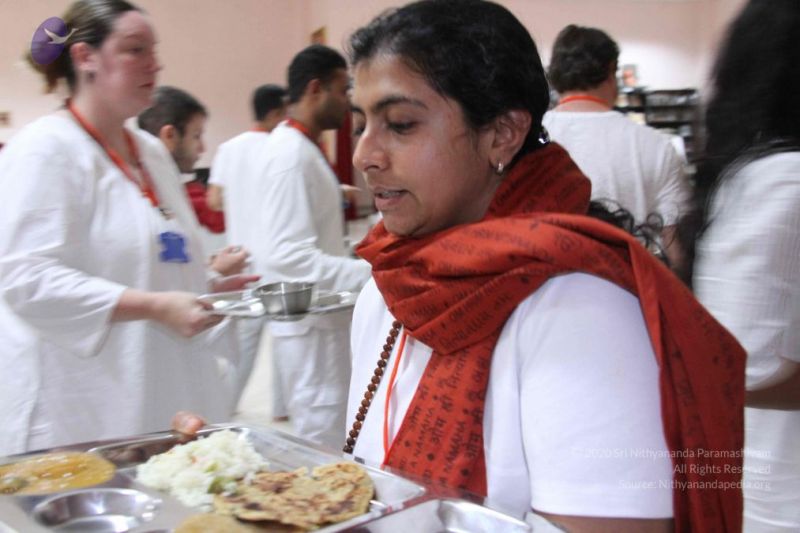 File:Nithyananda-Annalaya-2013-01-01-1x6jNK9x8ydu 5Pf51GSAMyIE t6N c0M.jpg