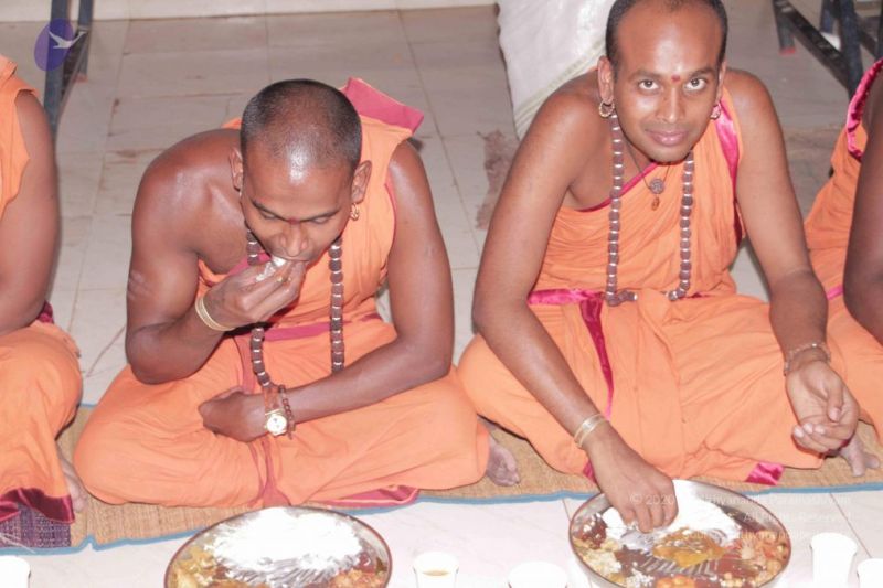 File:Nithyananda-Annalaya-2013-01-01-1zkDzbiDK6-U qGIFl1GR1dgaJK46Td-B.jpg