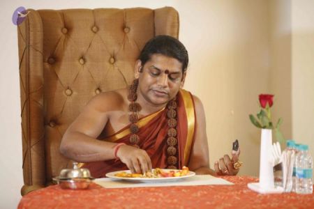 Nithyananda-Annalaya-2014-01-01-1P1HN6b2bRYuuxVxEw7udoMtk28pLkAPC.jpg