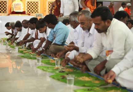 Nithyananda-Annalaya-2015-01-01-1eIty6r8nftU1v7BIa0YFW3xy UkHLJv .jpg