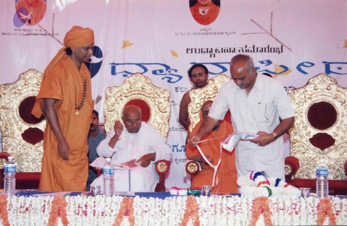 PA-107 017 CMP WM.jpg