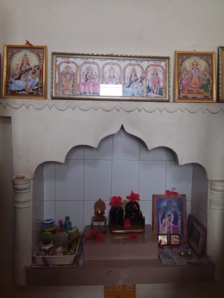 File:Panduranganar Puja worship room 2.jpeg