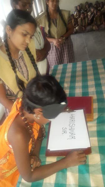 File:SRIPURAM 20151103 133826.jpg