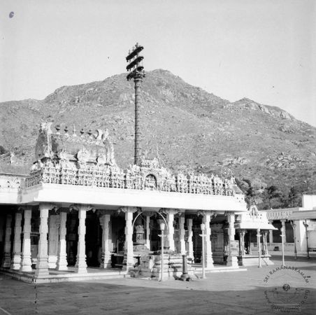 Temple 23794925-08.jpg