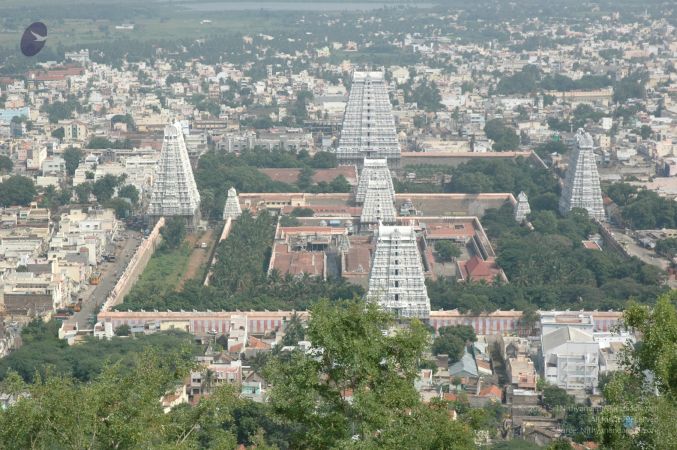 Temple Tirvannamalai Township 5Nov2006 7-23.jpg